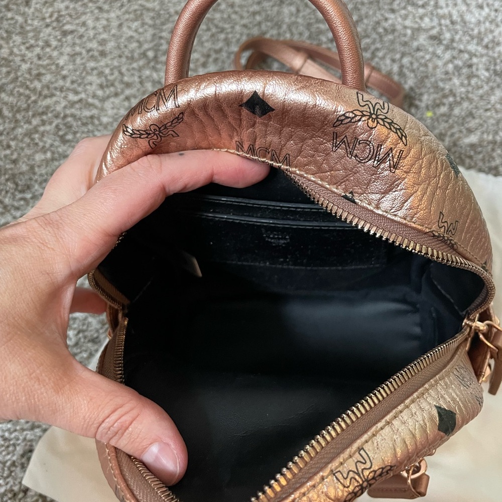 MCM Metallic Rose Backpack - Picture 4 of 4